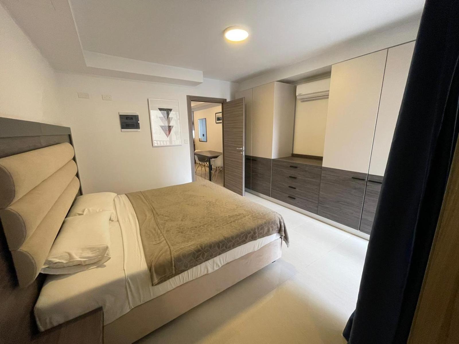 Valletta View Apartments By St Hotels Gzira Exterior photo