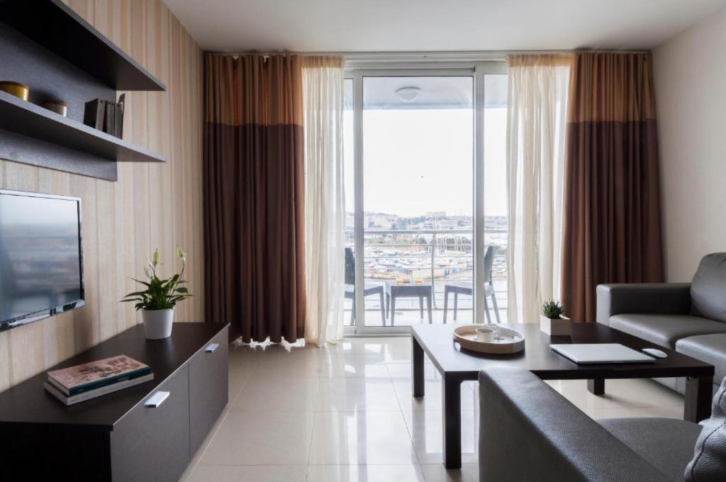 Valletta View Apartments By St Hotels Gzira Exterior photo